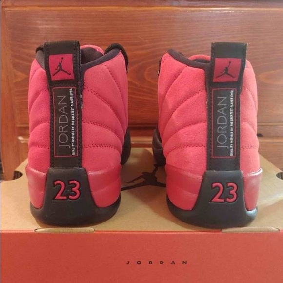 My Boyfriend Trying To Sell These Brand New Size 8